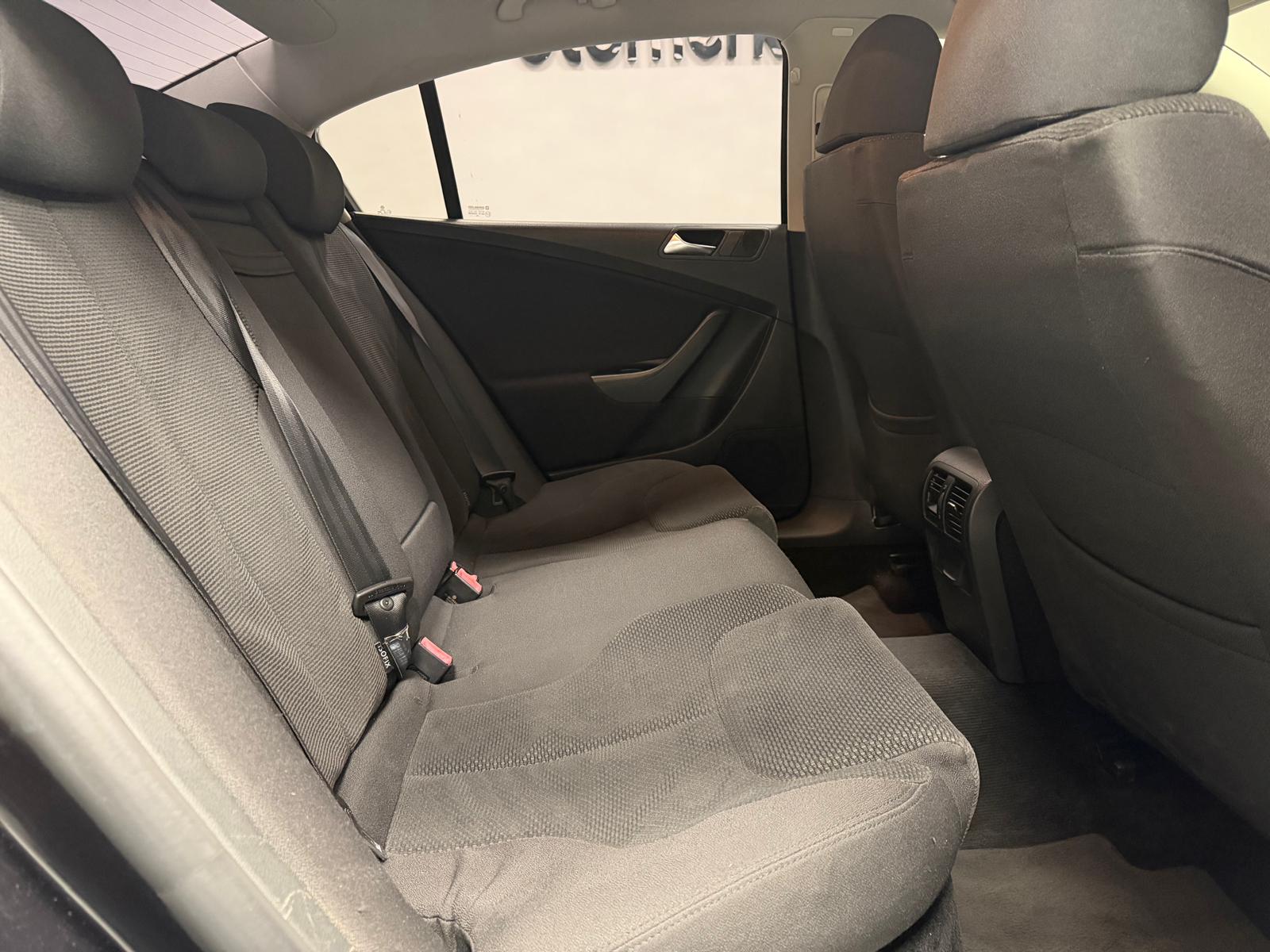 VOLKSWAGEN PASSAT 15